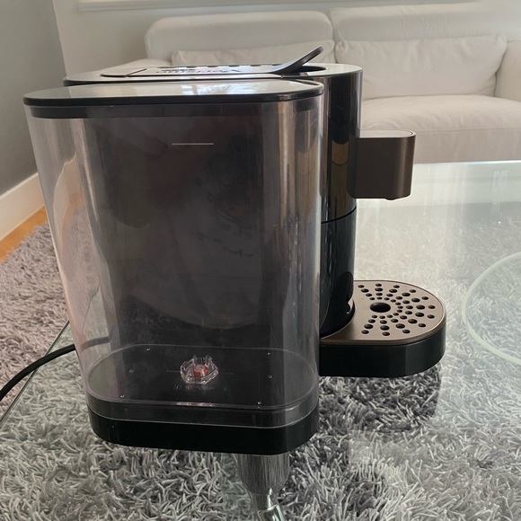 Black Starbucks Verismo coffee maker. - Picture 3 of 4